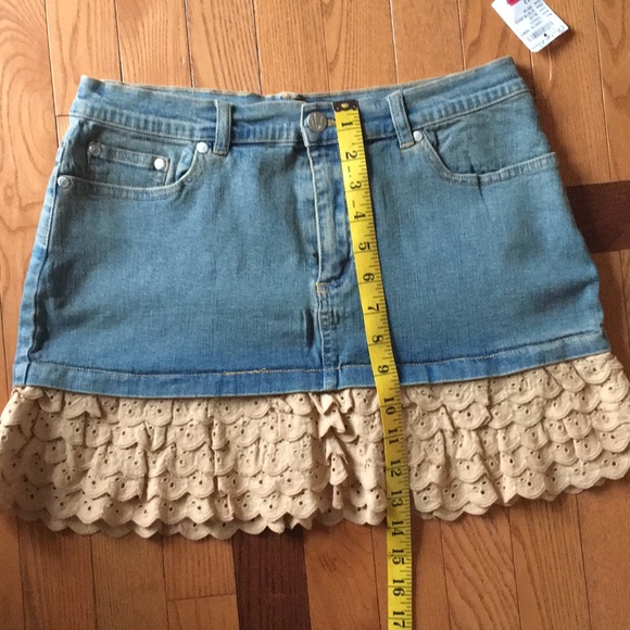 ✨New✨Charlotte Russe cute frilly skirt - Picture 6 of 7